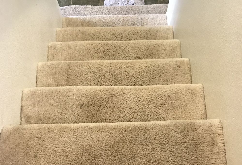 After: the same hallway carpet after AAA Superior deep cleaning